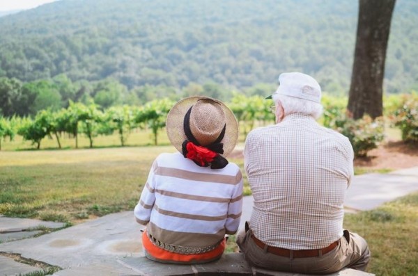 Путешествие с родителями: 5 причин взять с собой старших родственников