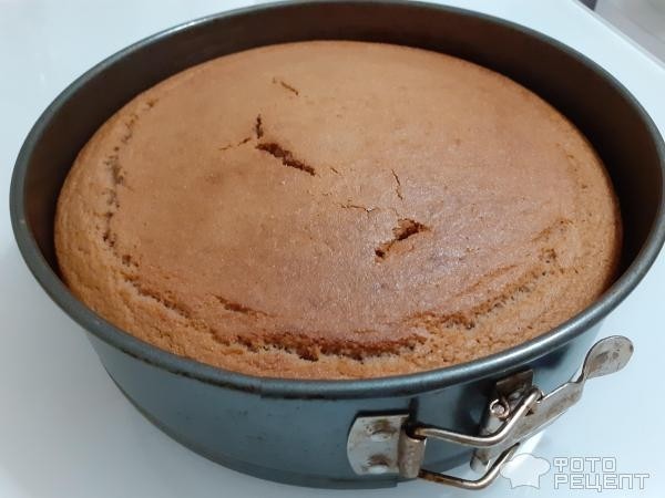 Рецепт: Торт "Ежик" - Торт для девочки 3 года на день рождения, без мастики, шоколадный, с масляным кремом.