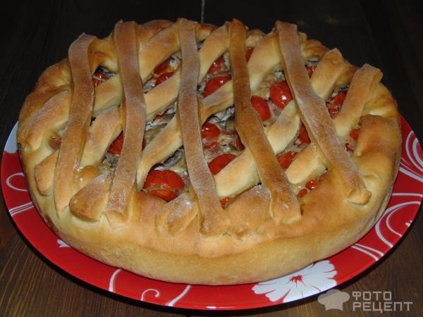 Рецепт: Пирог с сыром и грибами - с творожным сыром,черри и копченой свининой
