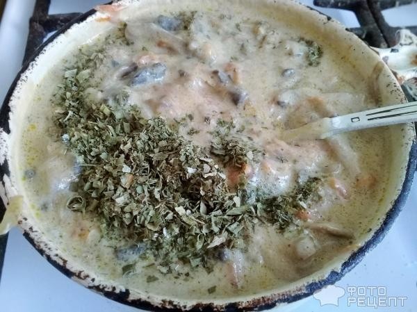 Рецепт: Паста с грибами - в сметанном соусе