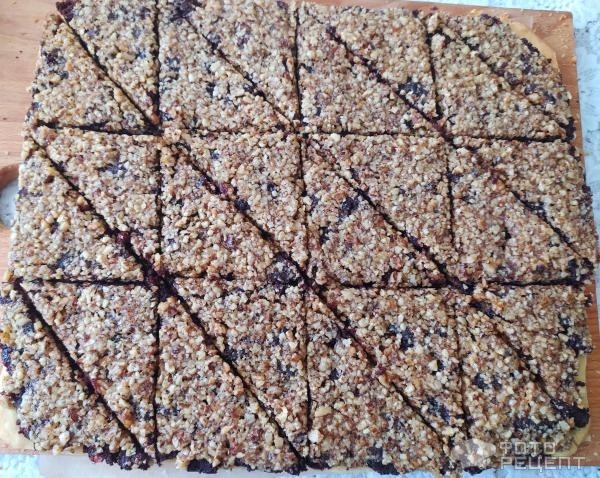 Рецепт: Песочное печенье с бисквитной крошкой и орехами - Нежное