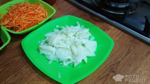 Рецепт: Горячий свекольник - постный, без картофеля, с помидорами в собственном соку