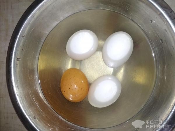Рецепт: Натуральный способ окраски яиц - Красим яйца луковой шелухой