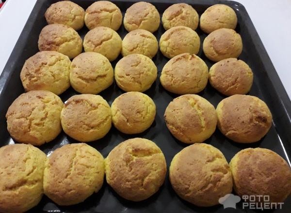 Рецепт: Печенье "Тыквенное" - Нежное и воздушное печенье из творога и тыквы, пышное, почти как булочки.