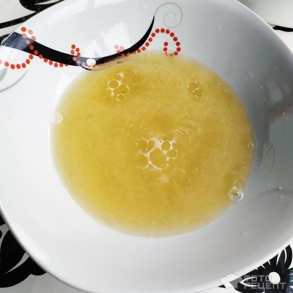 Рецепт: Мастика для украшений десертов - С желатином, с медом, сахарная, на крохмале.
