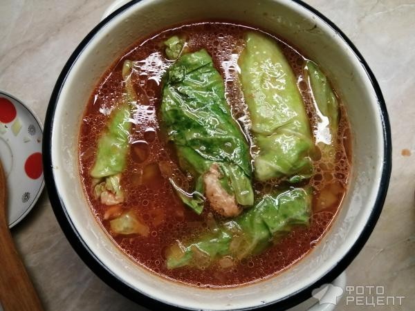 Рецепт: Голубцы в томатном соусе с куриным фаршем - по - домашнему