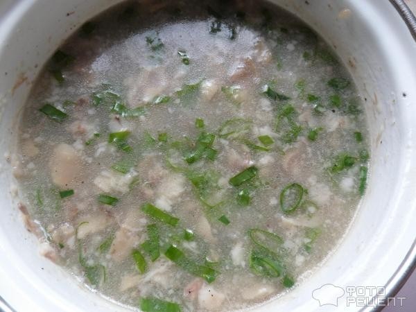 Рецепт: Холодец из свиных ножек - с зеленым луком