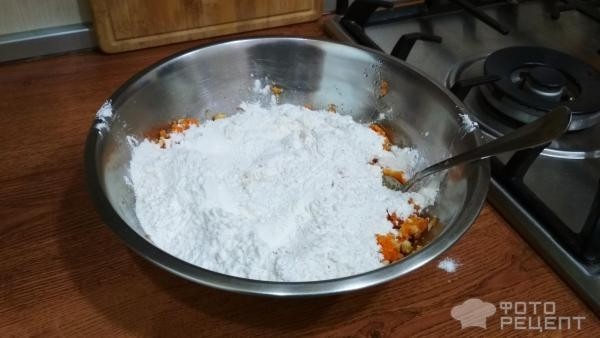 Рецепт: Морковное печенье - с орехами и растительным маслом, постное