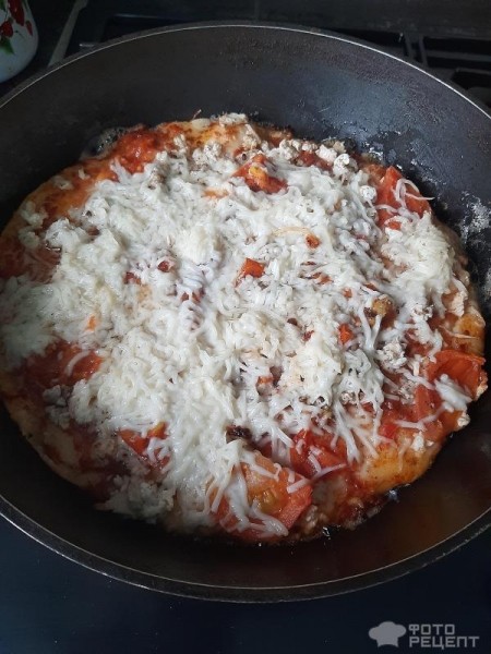 Рецепт: Пицца за 15 минут на сковороде - На кефире и майонезе