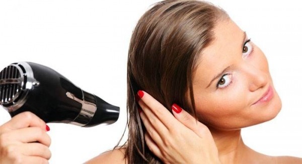Как быстро выпрямить волосы без утюжка